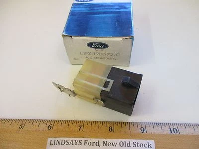 FORD 1981 ESCORT & MERCURY LYNX "RELAY ASY". (Controle de embreagem do compressor A/C) nos - Imagem 1 de 4