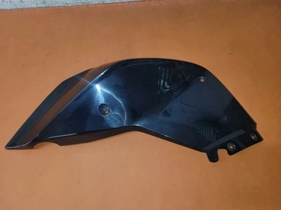 Carenado del depósito izquierdo KTM DUKE 690 (Ez.03.04.2014) 7600805000030 Foto 1 de 2