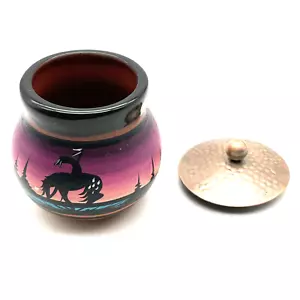 Vintage 3" T Native American Seed Topf/Glas Keramik mit Kupferdeckel - Sonnenuntergang Szene signiert - Bild 1 von 12