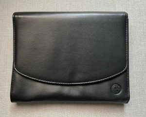 BMW LOGO DOCUMENT WALLET OWNER MANUAL HANDBOOK SERVICE LEATHER STYLE FOLDER. - Picture 1 of 3
