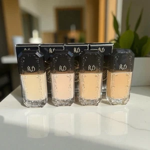 KVD Beauty Good Apple Serum Foundation Light Set - Farbtöne 015, 006, 008, 024 - 4 - Bild 1 von 1