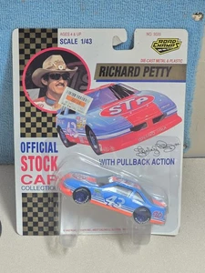 NEW! Nascar Richard Petty Official Pullback Action Stock Car Collection 1:43 - Picture 1 of 3