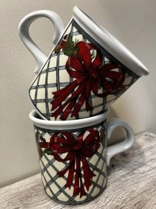 Dansk Nordic Holiday Weihnachten Kaffee Tee Tassen Tannenzapfen Bänder Schleifen 2er Set - Bild 1 von 6