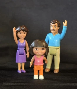 LOTE de figuras familiares de casa de muñecas Dora La Exploradora Dora MAMI Papi Mattel X0480 - Imagen 1 de 3