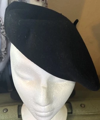 Black Super Lujo Alpine Basque Beret Made in Spain  - Image 1 of 4