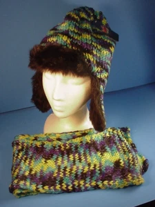 Conjunto de sombrero y bufanda de punto de invierno para mujer varios colores forrados nuevo con etiquetas niñas/se pierden - Imagen 1 de 4