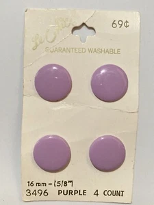 VTG Le Chic Plastic Buttons Pastel Purple Smooth Disk Shank 5/8" 4 NEW on Card - Picture 1 of 3