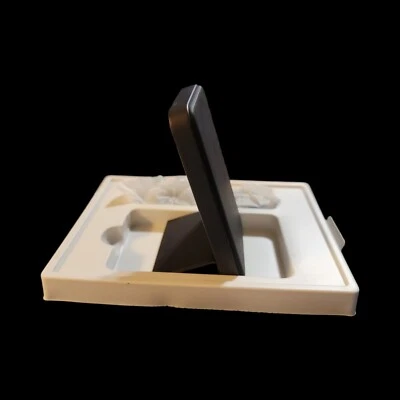 Anker Portable Magnetic 7.5W 5k mAh Battery with Stand for iPhone Black - Image 1 of 3