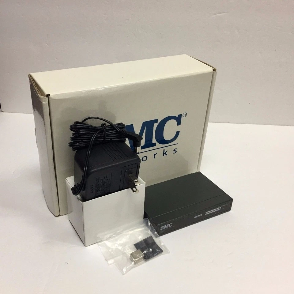SMC Networks EZ Switch SMC105DT NEW - Image 1 of 4