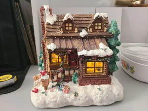 Weihnachten im Wald Glasfaser Blockhaus Weihnachtsdorf  - Bild 1 von 11