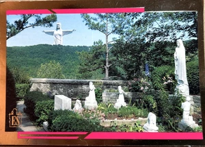 Iglesia Cristo de los Ozarks Santa Isabel Jardín Eureka Springs, Arca. Postal - Imagen 1 de 2