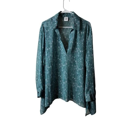 Blusa Cabi 3761 Azul Persecución Floral Popover Cuello en V Manga Larga Talla Grande Foto 1 de 4