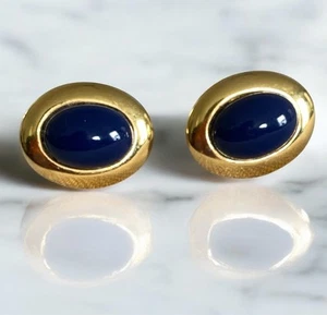 Vintage Papier blau Cabochon Ohrringe oval goldfarben signiert Schraubverschluss Clip Schönheit - Bild 1 von 8