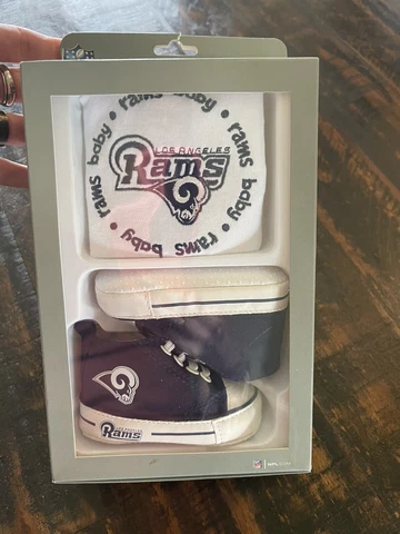 Los Angeles Rams Baby 0-6 Months Bib and Crib Shoes Pre Walkers Gift Set Cover