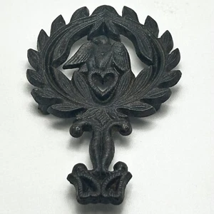 Vintage Wilton Trivet Made Out Of Cast Iron, 41/2”X3” - Picture 1 of 3