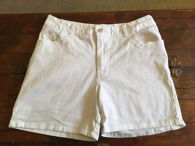 Pantalones cortos Cherokee blancos talla 8 Foto 1 de 4