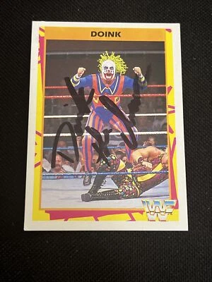 DOINK THE CLOWN 1995 MERLIN WWF WRESTLING SIGNED AUTOGRAPHED CARD - Image 1 of 2