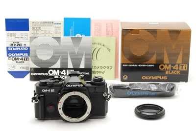 [Fast unbenutzt] Olympus OM-4Ti titanschwarz Gehäuse analoge Spiegelreflexkamera #6978 - Bild 1 von 4