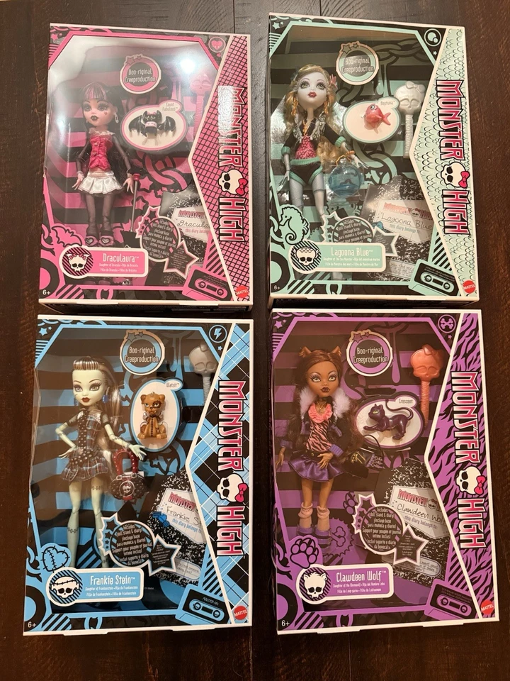 Monster High Boo-riginal Creeproduction Dolls Clawdeen Draculaura Set Of 4 - Image 1 of 4