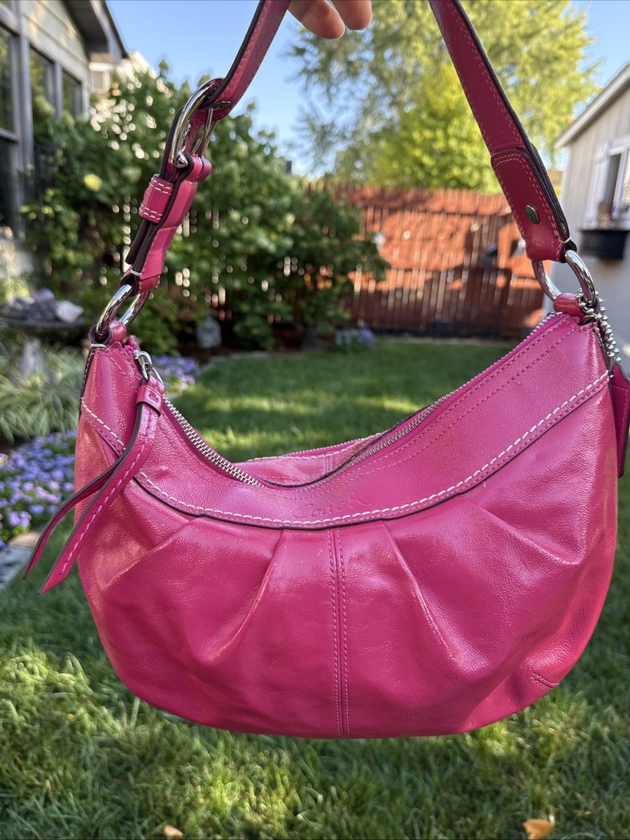 バッグ Coach Signature Soft Clip Hobo Bag Pink 💌SOLD💌 vintage authentic coach pink signature mini hobo