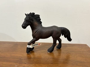 Schleich Toy Horse Figure Frisian Mare Dark Brown/Black 2005 Germany D-73508 NEW - Picture 1 of 10