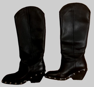 Alias Mae Donovan Black Leather Knee High Wedge Boots With Studs Women's Size 37 - Imagem 1 de 4