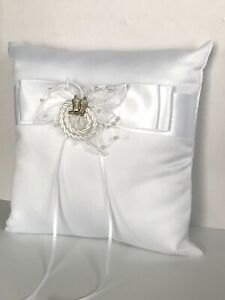 Western Wedding Ring Pillow, White Lasso with Double Silver Cowboy Boot Charm