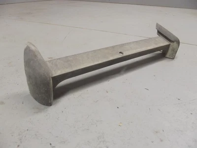 VINTAGE 1958 1959 GMC TRUCK FRONT GRILLE EMBLEM STANTION MOUNT pickup Foto 1 de 4