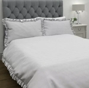 NEW Laura Ashley Abigail Silver Striped Single Duvet Bed set With Pillowcase - Picture 1 of 7