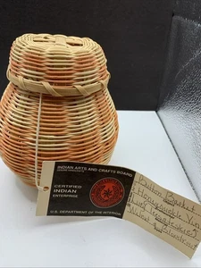 North Carolina Cherokee Lucy Teesateskie 6 inch Honey Suckle Sewing Basket w/Tag - Picture 1 of 8