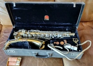 Conn Lacquered Brass Alto Saxophone Complete for overhaul - Picture 1 of 17