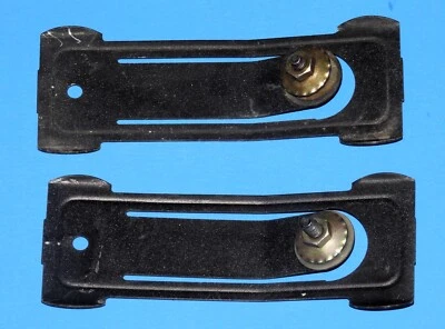 1977 1978 1979 Lincoln Mark V OEM Quarter Panel Moulding Retainers - 2pcs. - Image 1 of 2