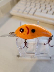 VINTAGE CRANKBAIT FISHING LURE - Picture 1 of 7