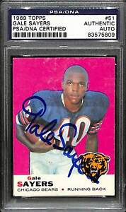 Gale Sayers HOF Signed 1969 Topps Card #51 Chicago Bears PSA/DNA 185984