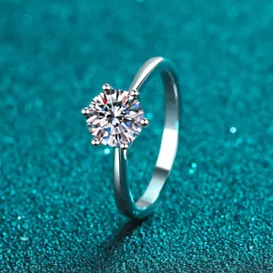 Anillos de moissanita de 1-2 quilates color D VVS1 para mujer S925 anillo de plata esterlina AZ158-J - Imagen 1 de 6