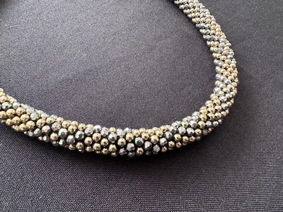 Collar grueso llamativo negro oro plata cuentas cuentas Foto 1 de 4