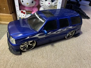 Jada Toys Dub City Cadillac Escalade Electric Blue Color RC Rollers - Picture 1 of 11