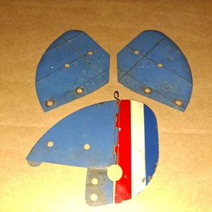 5 X PCS(#P10/11/195/208/209)MECCANO AEROPLANE CONSTRUCTOR(RUDDER/PIN/TAIL/FIN) - Picture 1 of 2