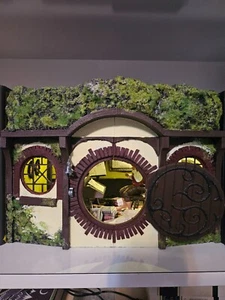 Hobbit Haus Bücherecke, Lotr Buchstützen, Wanddeko, - Bild 1 von 12