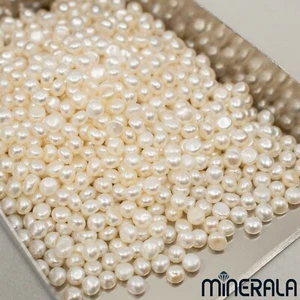 NATURAL FRESHWATER WHITE PEARL ROUNDISH FLAT BOTTOM WITHOUT HOLE WP002BC - Picture 1 of 16