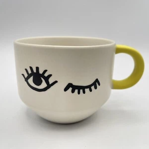 Starbucks Eyelash Mug Cup Eyes Wink 2017 Ceramic Coffee Tea 14 Ounces - Picture 1 of 5