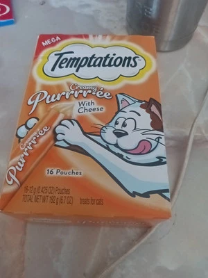 Golosinas para gatos Temptations Purrreee 16 unidades con queso nuevas Foto 1 de 2