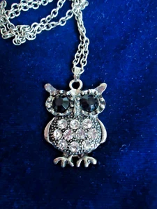 OWL PIN w. Chain Necklace Rhinestone Marcasite Vintage Silver Tone-Pendant - Picture 1 of 5