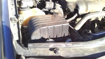 Conjunto de filtro de aire usado se adapta a: Ford Explorer 2003 4,6 grado A Foto 1 de 4