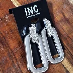 Women’s Silver Tone Drop Dangle Earrings INC International Concepts NWT - Picture 1 of 3
