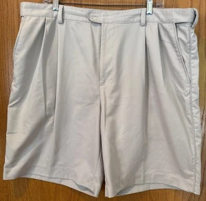 IZOD Golf ClassicX Shorts Herren 40 Stretch verstellbar hellbraun Chino Plissee - Bild 1 von 6