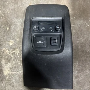 2018–2020 Chevrolet Traverse – AC Heater Climate Control – 23507153 - Picture 1 of 4