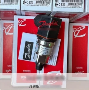 1PC Danfoss 060G1102 pressure transmitter MBS 3000 - Picture 1 of 1