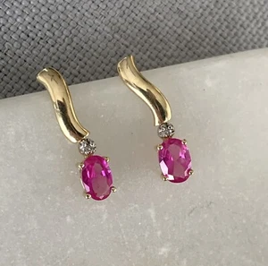 10ct Gold Pink Stone (Sapphire, Topaz?) Diamond Earrings (417, 10K Not 9ct Gold) - Picture 1 of 3