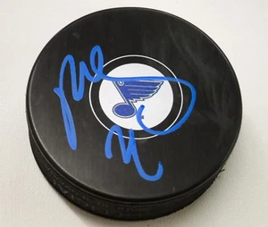 Paul Stastny St. Louis Blues Signed Autographed Logo Puck w/coa PK1610 - Picture 1 of 2